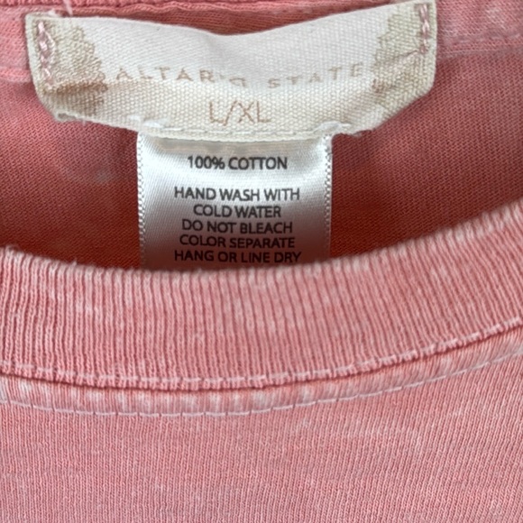 Altar’d State Peach Orange Color Oversized Outer Banks Graphic T-Shirt size L/XL - Picture 3 of 4